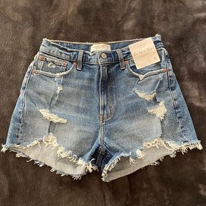 Abercrombie & Fitch Curve Love High Rise Mom Short